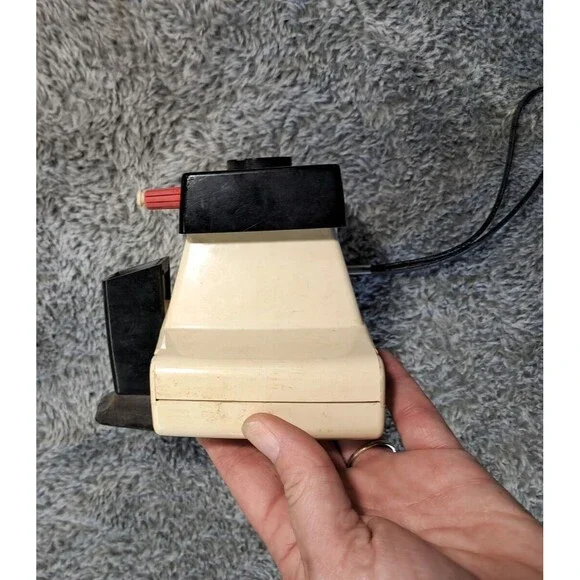 VTG Polaroid Land Camera Swinger Model 20 Strap Photography Decorations Untested - Picture 10 of 12